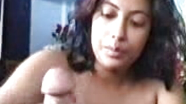 एक सेक्सी मूवी इंग्लिश वीडियो बड़े और मोटे लंड के साथ सेक्स