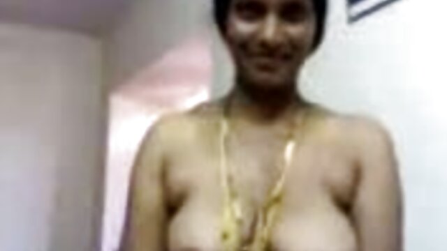 परिपक्व आदमी नग्न रूसी लड़की को छूता है सेक्सी मूवी वीडियो इंग्लिश